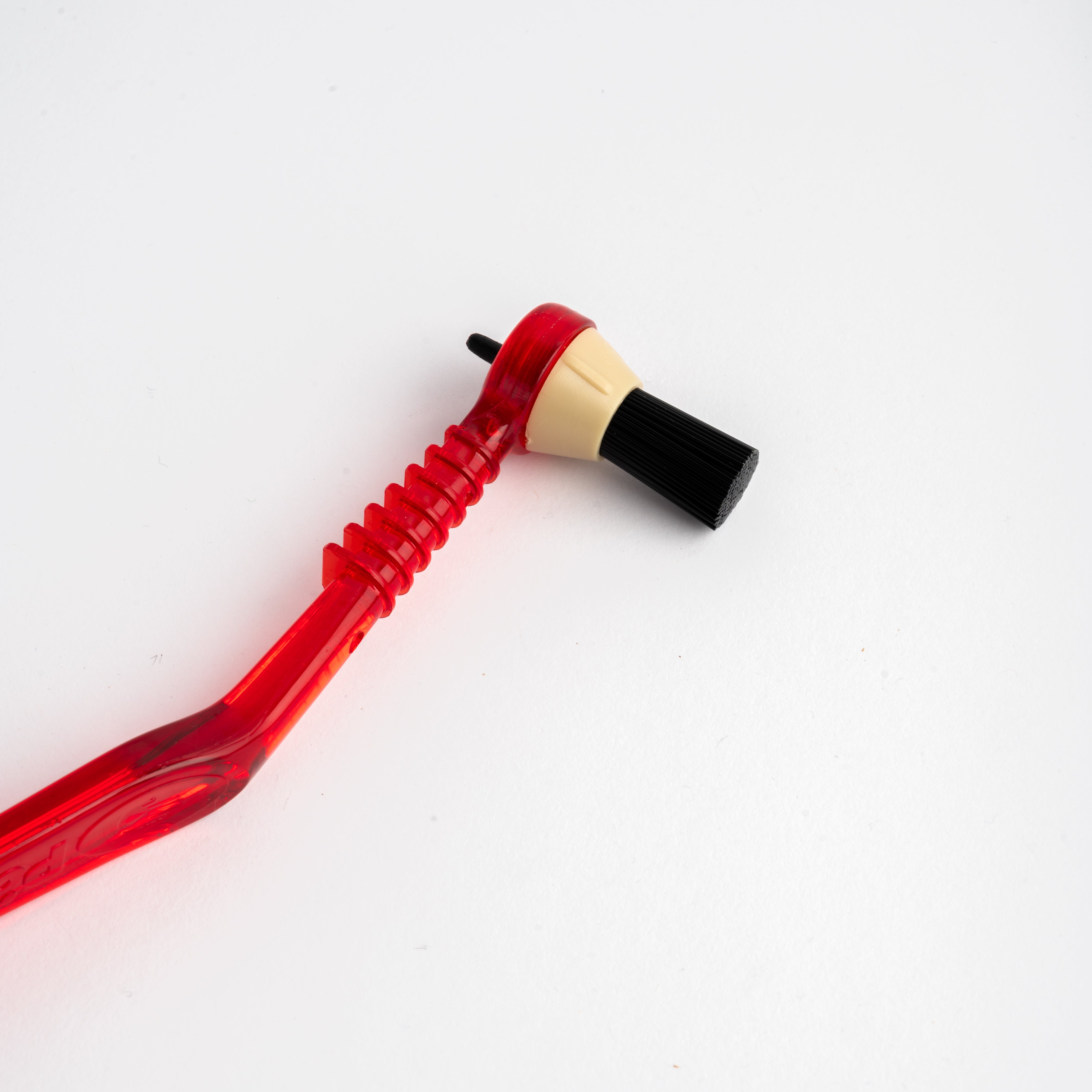 JoeGlo Pallo Grouphead Brush Cherry